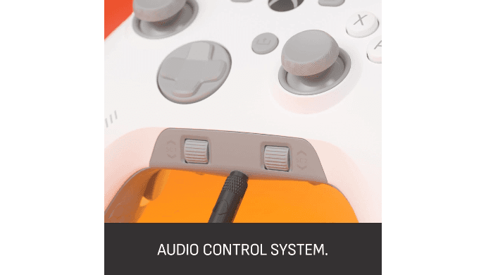 Corsair SCUF Valor Pro Wired Hall Effect White Xbox and PC Certified Refurb thumbnail 5