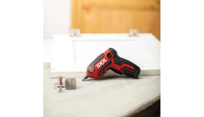 SKIL Rechargeable 4V Cordless Screwdriver Includes 9pcs Bit, 1pc Bit Holder, USB Charging Cable - SD561801 thumbnail 2