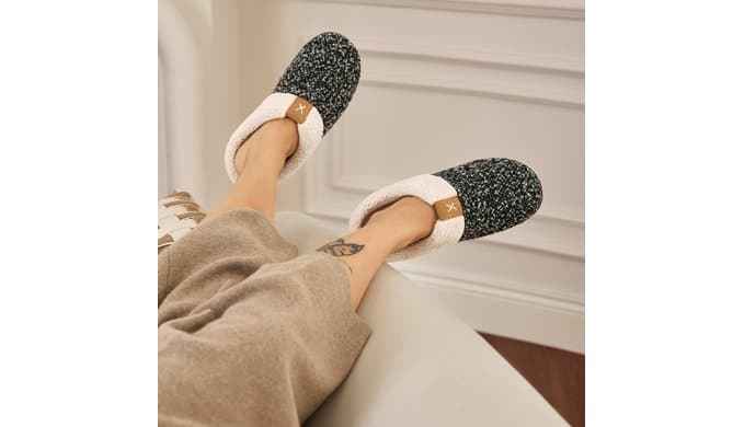 ULTRAIDEAS Women's Indoor Outdoor Slipper Memory Foam thumbnail 2