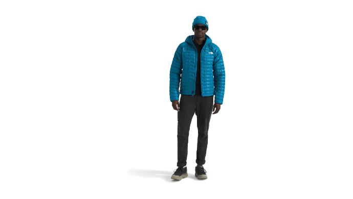 THE NORTH FACE Men's Thermoball Hooded Jacket | Lightweight, Wind & Water Resistant Fabric, Synthetic Insulation thumbnail 4