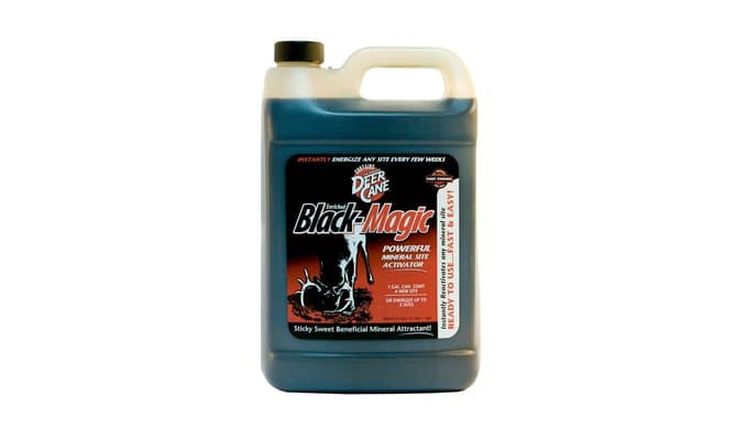 Deer Cane Black Magic Liquid Mineral Deer Attractant - Fast & Easy to Use All Year-Round Mineral Food Supplement with Natural Molasses Flavors - Mineral Site Activator thumbnail 1